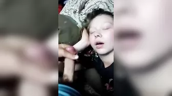 Sleeping sister is going to receive an unwanted facial, HILARIOUS