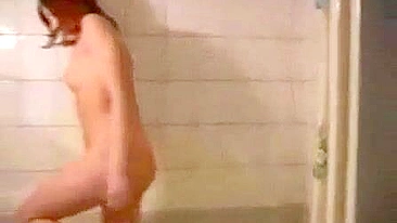 Teen daughter with a tight body is going to tease daddy before they fuck