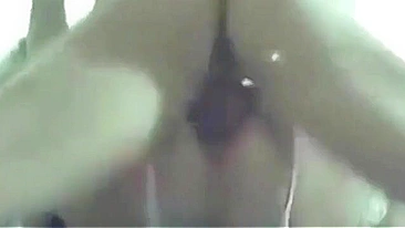 Legit incest mom with a welcoming pussy is happy to get rammed today