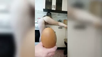 Daddy is going to put things into his daughter's wet fuckhole today