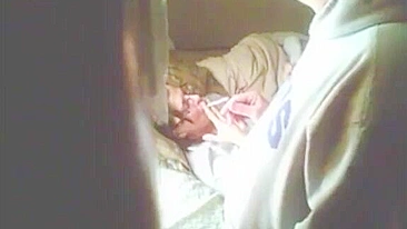 Daughter cums when little cock touches her private places in incest XXX