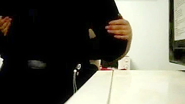 Burning hot intimate session with a chubby mom who needs hard cock