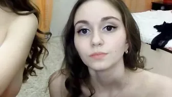 When a bunch of friends masturbate together... but these are sisters