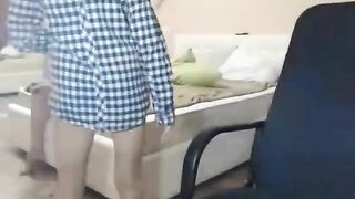 Camgirl sister is going to get her pussy fucked with determination