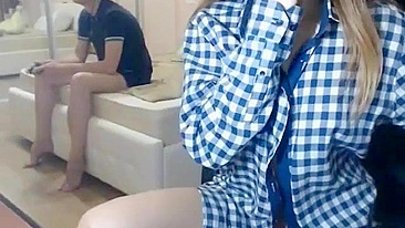 Camgirl sister is going to get her pussy fucked with determination