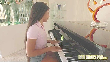 Bubble booty babe is going to gag on daddy's super meaty boner too