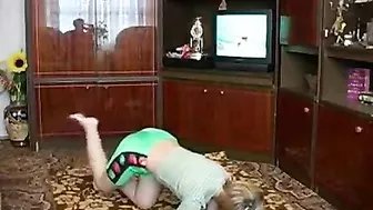 Older dude banging her after a nice workout and that is crazy twisted Older dude banging her after a nice workout and that is crazy twisted