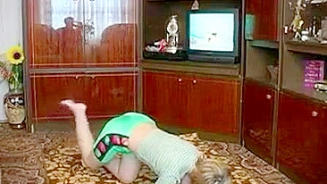 Older dude banging her after a nice workout and that is crazy twisted