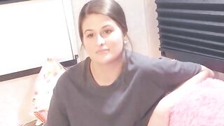 Incest hoe showing her opening and she is going to get off with passion