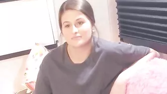 Incest hoe showing her opening and she is going to get off with passion