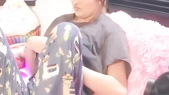 Incest hoe showing her opening and she is going to get off with passion