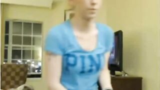 Mom and daughter showing their bodies in a real incest XXX movie