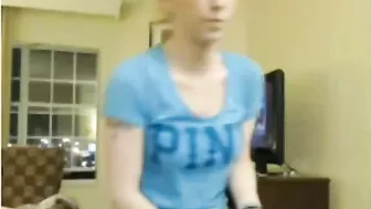 Mom and daughter showing their bodies in a real incest XXX movie