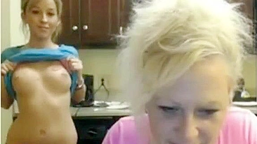 Mom and daughter showing their bodies in a real incest XXX movie