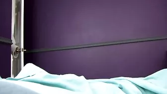 Horny mommy bounces her bottom  on the guy's hard dick to get him off