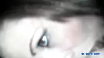 Mommy showing her oral skills with an intensity behind the sucking