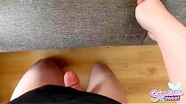 Innocent blondie daughter just wants daddy to stretch her out for real