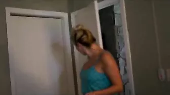 Steamy massage session with mommy who wants to get fucked silly