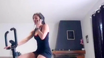 Sister is not worried about her bro fucking her too deep or anything