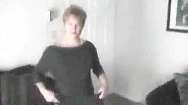 Mommy in stockings cannot wait to orgasm with his boner deep inside