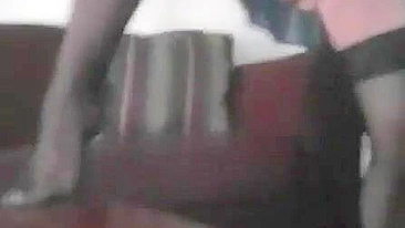 Mommy in stockings cannot wait to orgasm with his boner deep inside