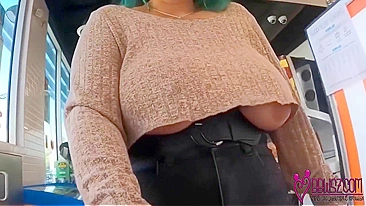 I am a very naughty mommy, I go shopping with bare tits