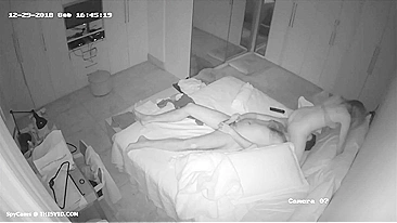 Son Spies on Parents Fucking, Captures Mom's Wild Reverse Cowgirl Ride on Dad's Dick