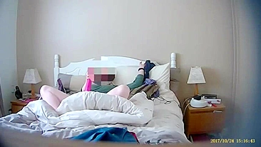 Hidden Camera Footage of Glasgow Wife Masturbate and Fucks Herself with a Pink Dildo!