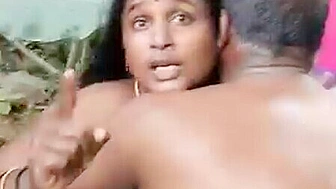 Leaked Desi MMs! A Tamil couple of lovers have sex in the jungle and are caught! Leaked Desi MMs! A Tamil couple of lovers have sex in the jungle and are caught!