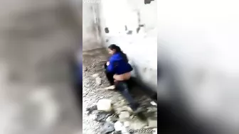 Leaked Desi MMS! A local boy spy on Indian wife cheating outdoor with her coworker!