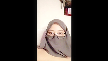 Bokep cmp Indo Abg Jilbab Memek Mulus Colmek