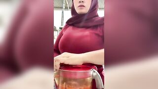 Bokep Cmp Indo Nemenin Tante Kimora Tembem Gurih Masak Di Dapur