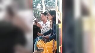 Leaked Desi MMs! Mad girl giving a head to her BF at the public park