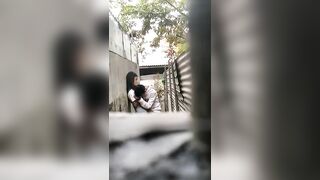 Leaked Desi MMS! Young Indian school lovers caught while having romance!