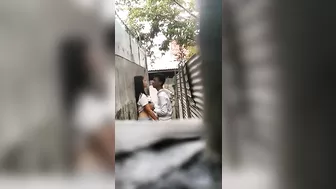 Leaked Desi MMS! Young Indian school lovers caught while having romance!