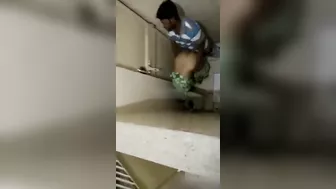 Leaked Desi MMS! Incredible sex, cheating wife, caught in a railway station toilet Leaked Desi MMS! Incredible sex, cheating wife, caught in a railway station toilet