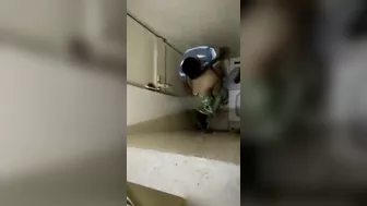 Leaked Desi MMS! Incredible sex, cheating wife, caught in a railway station toilet