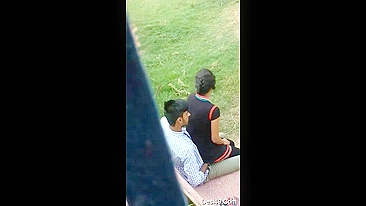 Leaked Desi MMS! A young student and a tutor were caught having sex outdoors!