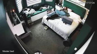 Wife takes some time out of busy day to fingering hard under the covers!