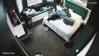 Wife takes some time out of busy day to fingering hard under the covers!