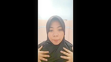 Bokep smp Indo Tante Hijab Colmek Dikantor