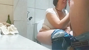 This cumslut is my mom, she loves sucking my dick in the toilet while dad is in the next room