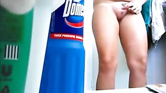 I Finally Managed To Catch A Naked Mom In The Shower On A Hidden Camera