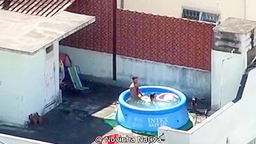 A neighbor caught sex in the pool, a neighbor's boy pulls his own mother on a dick