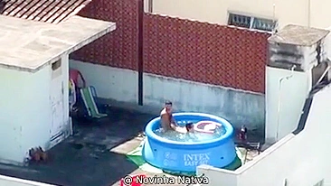 A neighbor caught sex in the pool, a neighbor's boy pulls his own mother on a dick