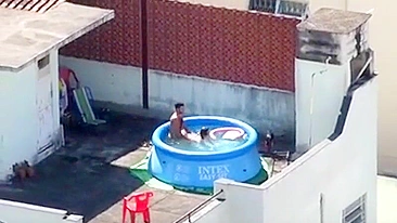 A neighbor caught sex in the pool, a neighbor's boy pulls his own mother on a dick