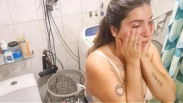 Caught Mom Jerking and Squirting in Bathroom, Jerked Off to Her