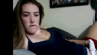 Hidden Cam Catches Skinny Sporty Babe Finger-Fucking Her Tight Pussy