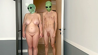 Perverted aliens teleported to Earth (Halloween movie)