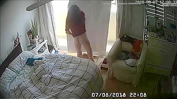 Horny Housewife Lies About Never Touching Her Twat, But Hidden Camera Captures Her Fingering Pussy